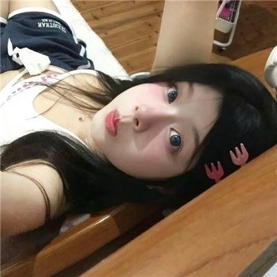 裙底春
